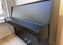 grotrian steinweg piano matzwart 1