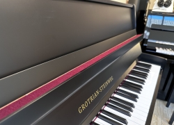 grotrian steinweg piano matzwart