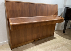 Sauter Klavier 108 cm Nussbaum satiniert
