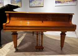 seiler louvre 186 vleugel kersen 17