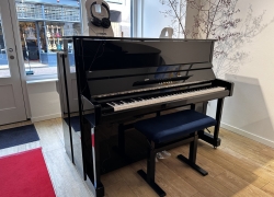 yamaha piano b3 zwart hoogglans 2