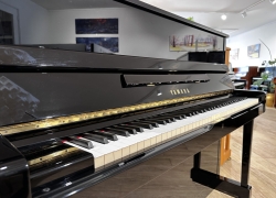 yamaha piano su118 zwart gebruik