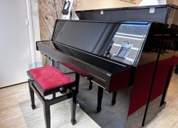 yamaha piano zwart hoogglans sil 5