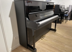 yamaha piano zwart yus1 121cm hu 6